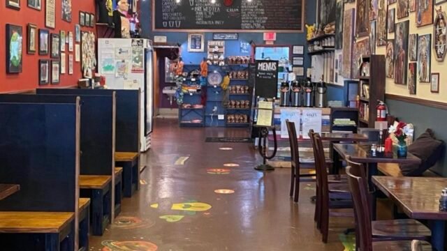 Revolutionary Lounge & Cafe